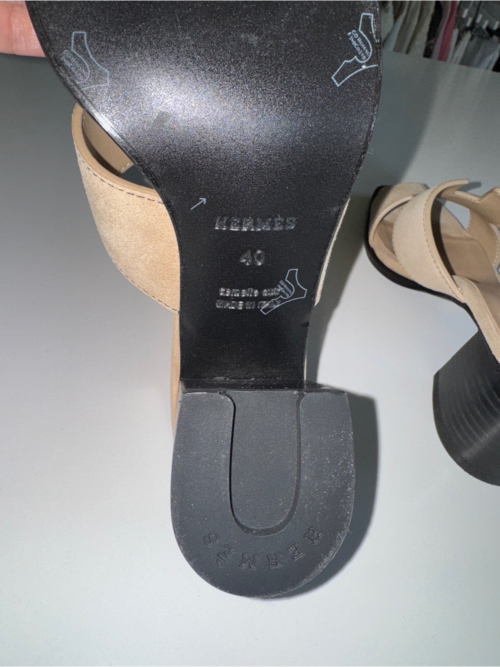 Inspired design
Beige Suede H-Cut Block Heel Mules - Picture 6 of 6